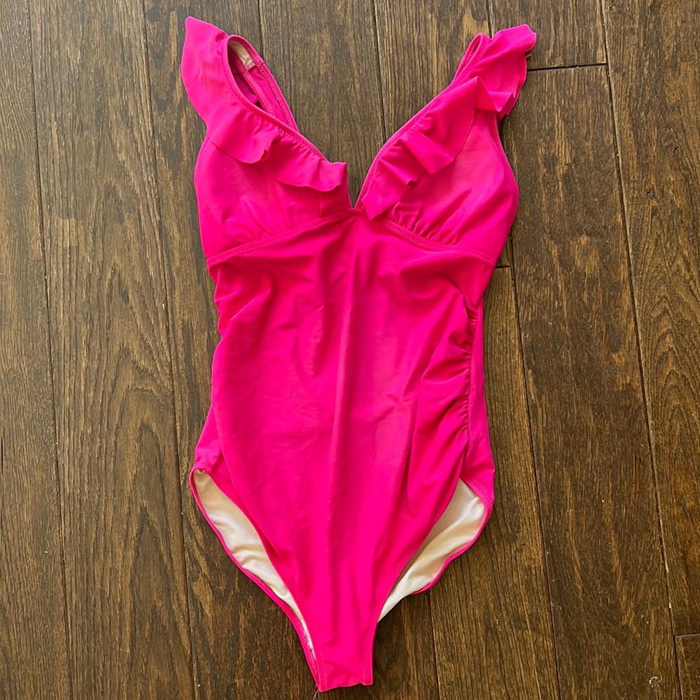 Pink ruffle swimsuit size M